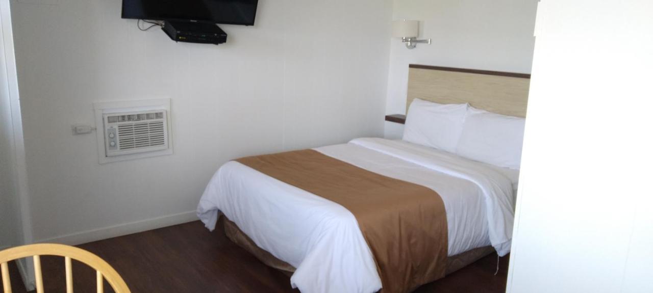 Motel Au Fleuve D'Argent Rivière-du-Loup Esterno foto