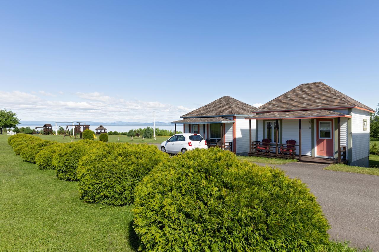 Motel Au Fleuve D'Argent Rivière-du-Loup Esterno foto